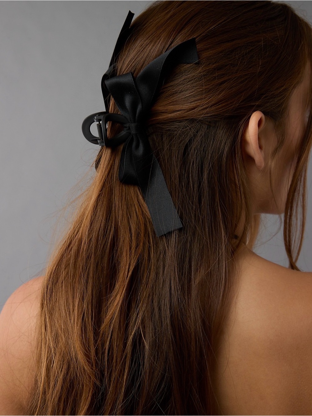 AE Black Bow Claw Clip